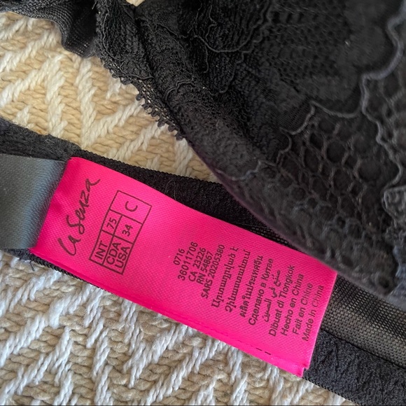 La Senza Black Lace Criss Cross Halter Adjustable Bra Size 34C - Padded Push-up - Picture 5 of 5